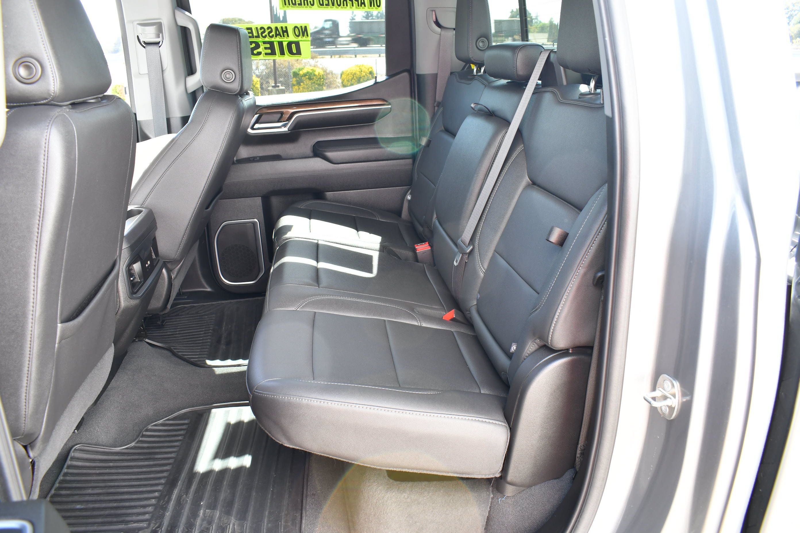 Used 2023 Chevrolet Silverado 1500 LT w/ Leather Package RWD image 20