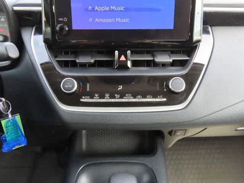 Used 2023 Toyota Corolla LE FWD image 20