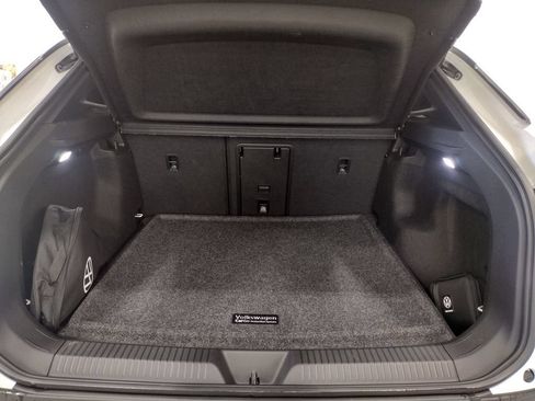 New 2026 Volkswagen ID.4 Pro S Plus AWD/4WD image 18