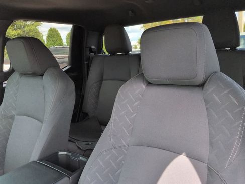 Used 2025 Toyota Tacoma SR5 RWD image 8