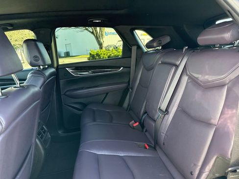 Used 2017 Cadillac XT5 Luxury w/ Driver Awareness Package image 15