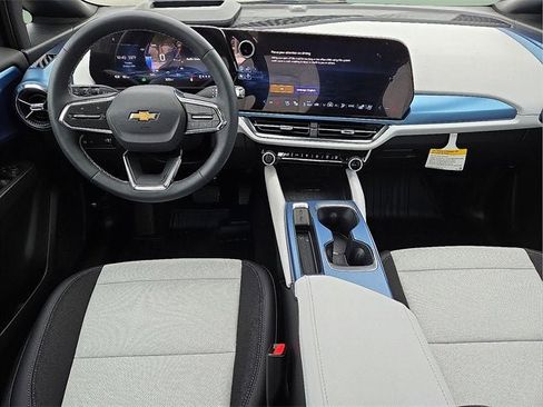 New 2025 Chevrolet Equinox EV LT w/ Convenience Package II image 14