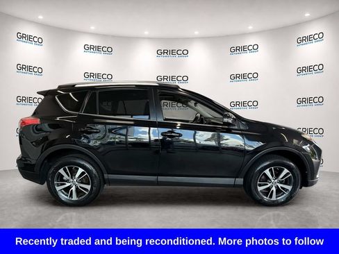 Used 2018 Toyota RAV4 XLE FWD image 7