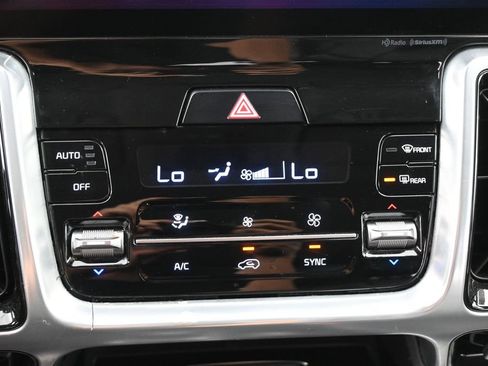 Used 2023 Kia Sorento EX FWD image 14