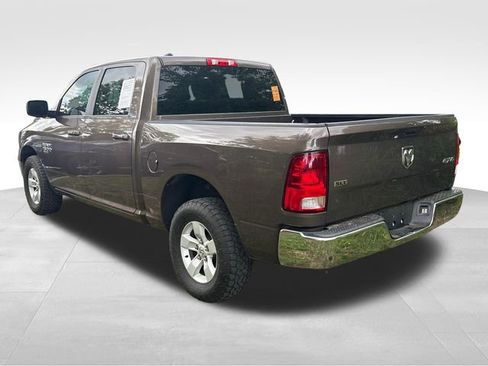 Used 2021 RAM 1500 Classic SLT AWD/4WD image 3