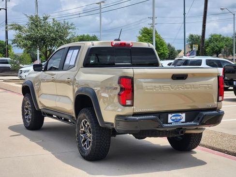 Used 2024 Chevrolet Colorado ZR2 w/ ZR2 Convenience Package III AWD/4WD image 3