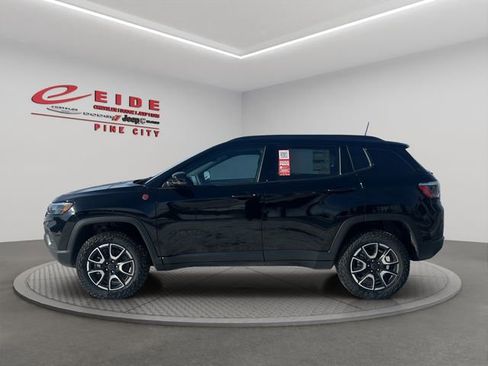 New 2026 Jeep Compass Trailhawk AWD/4WD image 2