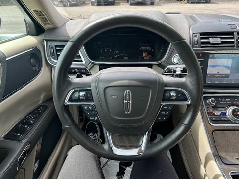 Used 2020 Lincoln Continental Reserve AWD/4WD image 23