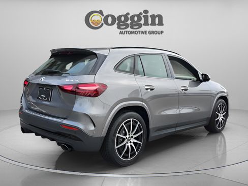 New 2026 Mercedes-Benz GLA 35 AMG 4MATIC image 10