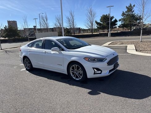 Used 2019 Ford Fusion Titanium image 1