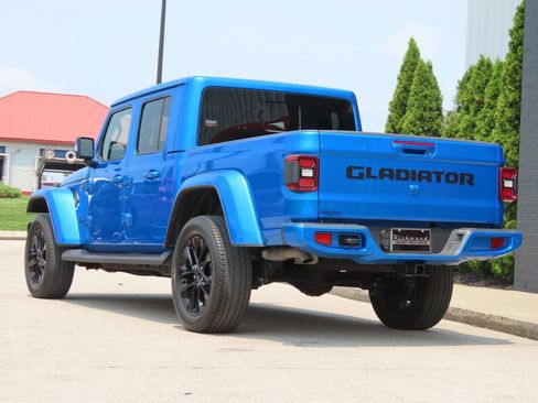 Used 2022 Jeep Gladiator Overland AWD/4WD image 12