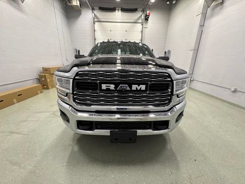 Used 2022 RAM 2500 Limited AWD/4WD image 10