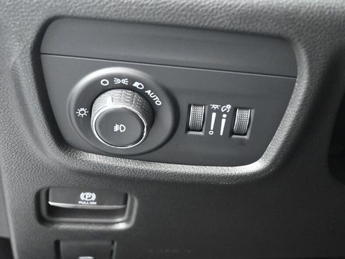 New 2025 Jeep Grand Cherokee L Limited w/ Black Appearance Package image 20