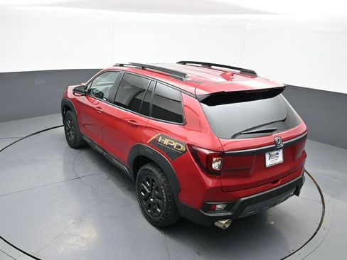Certified 2023 Honda Passport TrailSport image 40