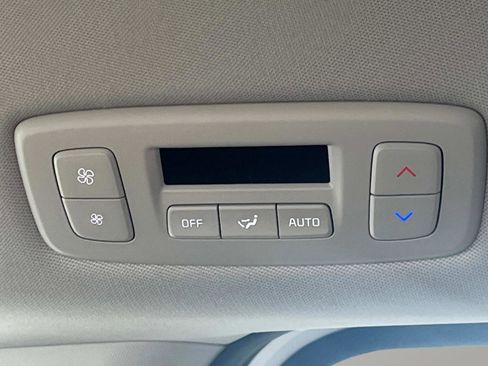 New 2026 Kia Carnival EX FWD image 20