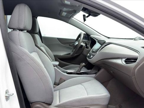 Used 2020 Chevrolet Malibu LS w/ Driver Confidence Package II FWD image 21