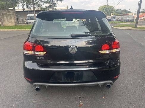Used 2011 Volkswagen GTI 2-Door FWD image 7