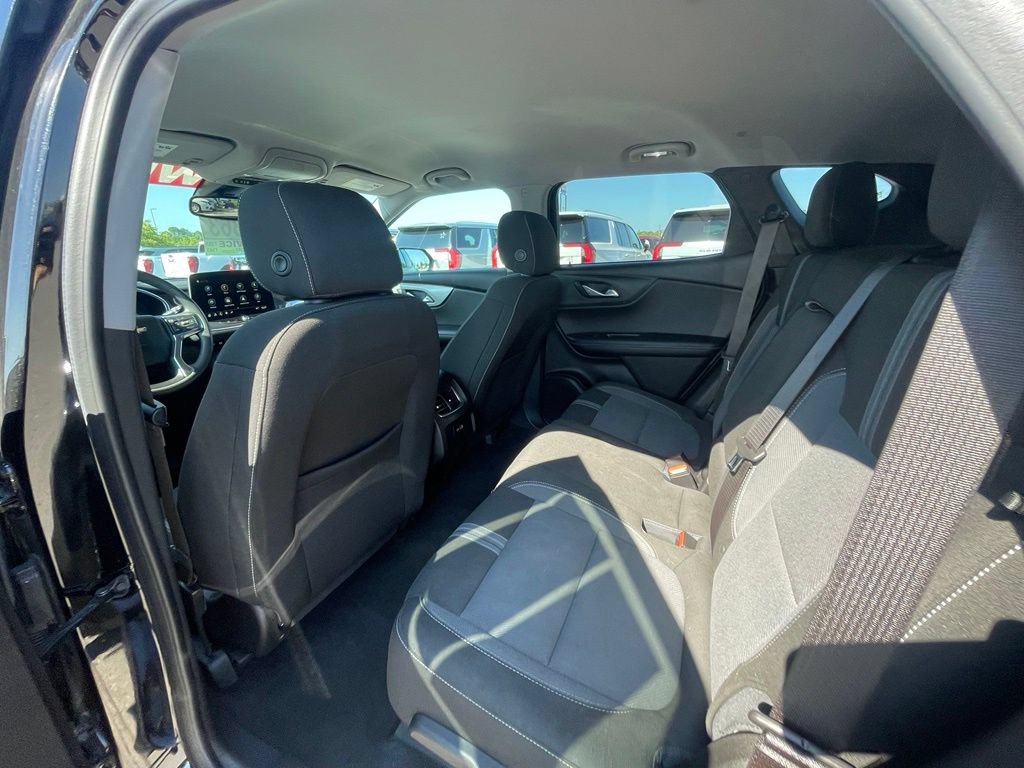 Used 2023 Chevrolet Blazer LT w/ Convenience Package FWD image 23