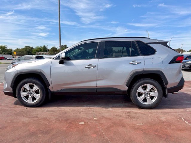 Used 2019 Toyota RAV4 XLE FWD image 8