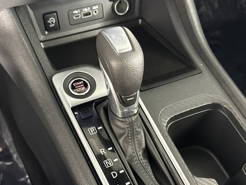 Used 2025 Nissan Sentra SV w/ All-Weather Package FWD image 17