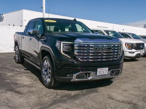 Used 2023 GMC Sierra 1500 Denali w/ Denali Reserve Package image 3