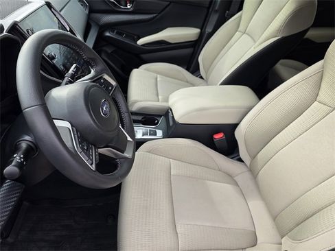 Used 2025 Subaru Ascent Premium image 10