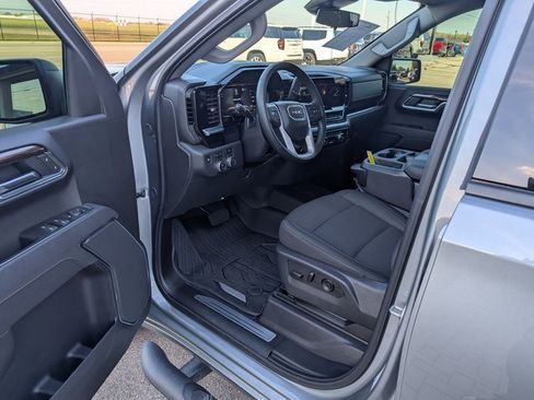 Used 2025 GMC Sierra 1500 Elevation image 10