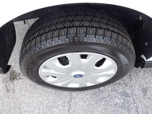 Used 2022 Ford Transit Connect XL image 12