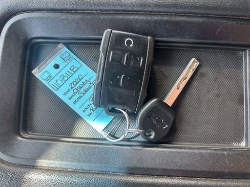 Used 2020 Chevrolet Suburban LT image 39