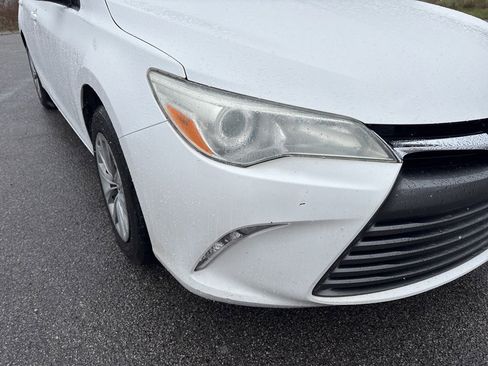 Used 2016 Toyota Camry LE image 34