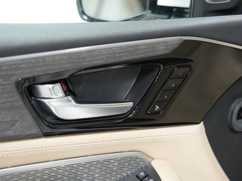 Used 2023 Acura MDX SH-AWD w/ Advance Package image 24