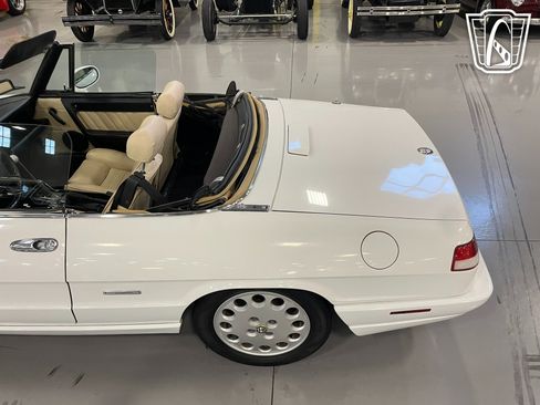 Used 1991 Alfa Romeo Spider Veloce image 29