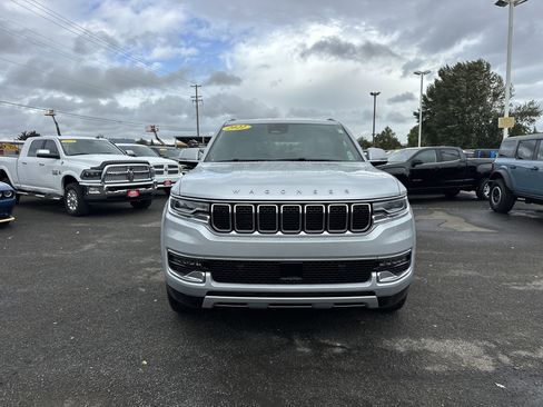 Used 2022 Jeep Wagoneer Series II image 8
