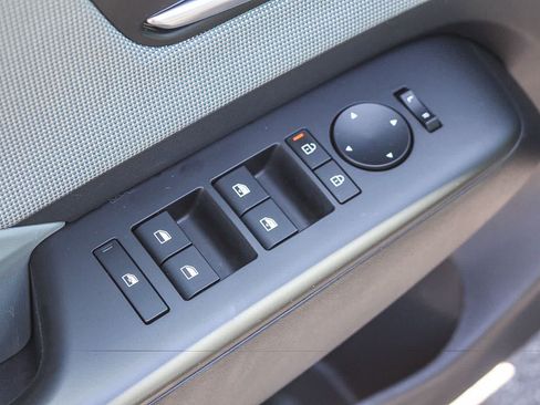 Certified 2024 Hyundai Kona Limited FWD image 26