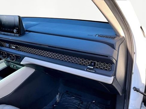 Used 2024 Honda Accord EX image 22