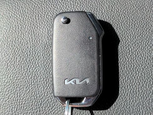 Certified 2024 Kia Forte LXS FWD image 22