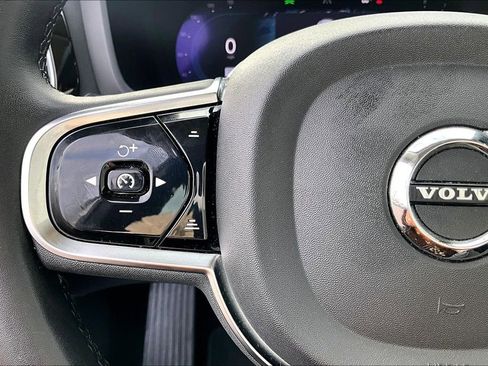 Used 2024 Volvo S60 B5 Plus image 26