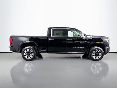 New 2025 GMC Sierra 3500 Denali w/ Denali Reserve Package image 8