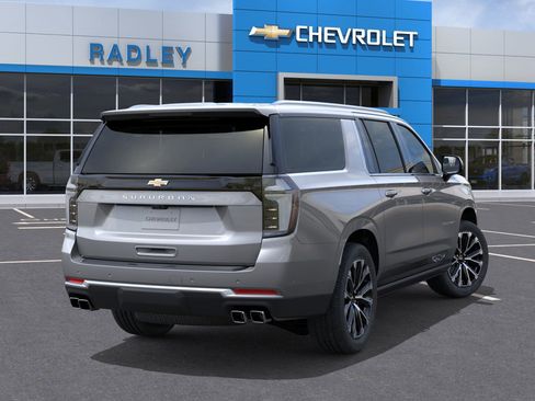 New 2026 Chevrolet Suburban High Country image 28