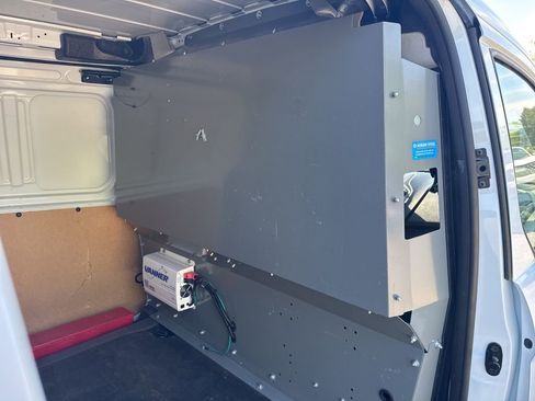 Used 2022 Ford Transit Connect XL FWD image 8