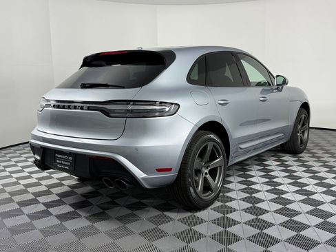 Certified 2026 Porsche Macan AWD/4WD image 9