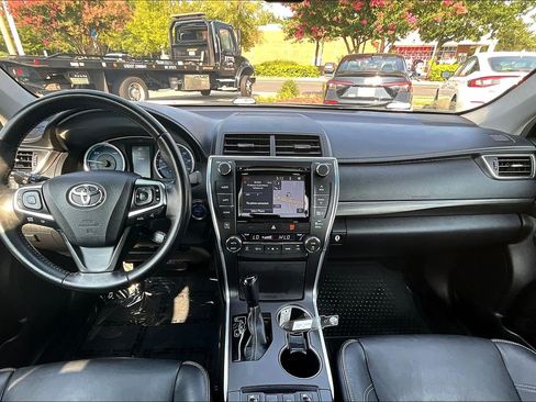 Used 2015 Toyota Camry XLE w/ Moonroof Package FWD image 15