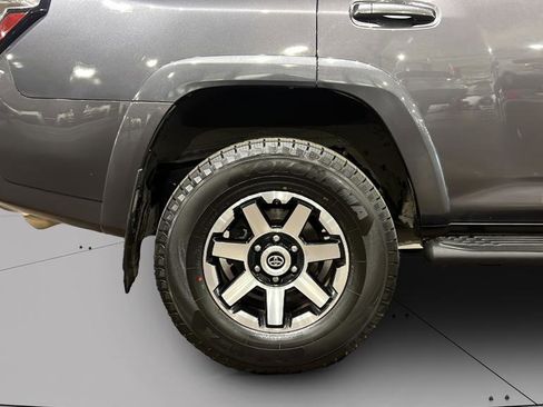 Used 2018 Toyota 4Runner SR5 image 35