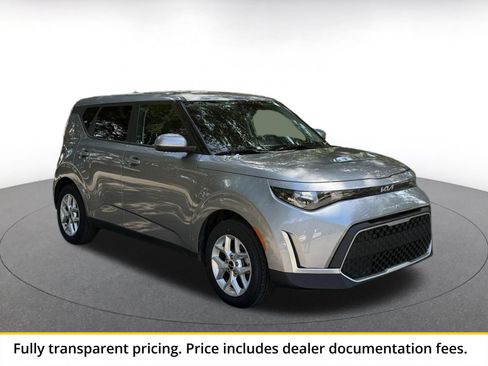 Used 2025 Kia Soul LX w/ LX Technology Package FWD image 1
