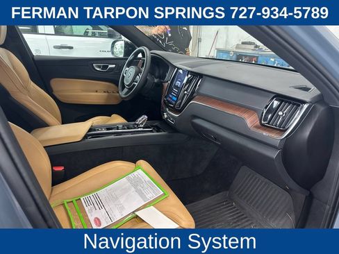 Certified 2024 Volvo XC60 B5 Ultimate w/ Protection Package Premier AWD/4WD image 6