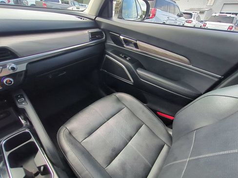 Used 2022 Kia Telluride EX w/ EX Premium Package AWD/4WD image 19