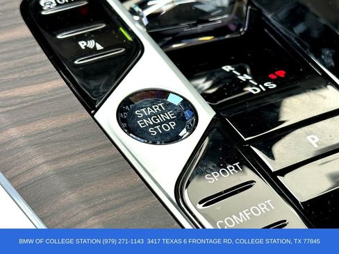 Used 2026 BMW X5 sDrive40i w/ Executive Package image 16