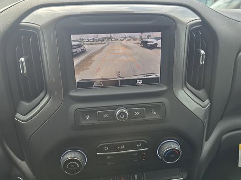 Used 2024 Chevrolet Silverado 1500 Custom image 22