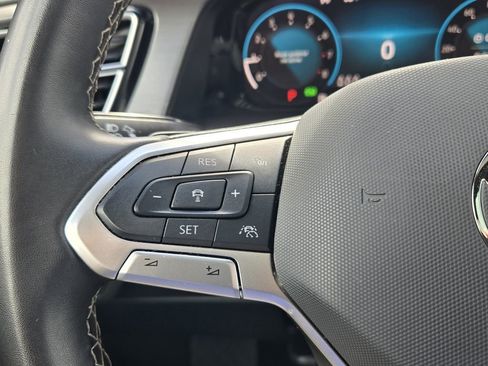 Used 2024 Volkswagen Atlas Cross Sport SE image 24