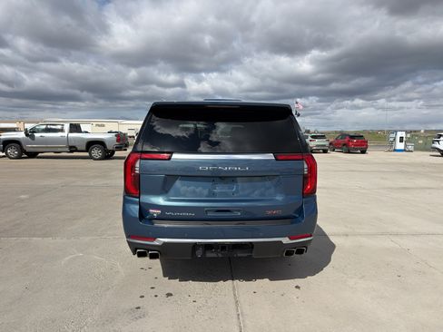 Used 2025 GMC Yukon XL Denali w/ Sun & Power Step Package AWD/4WD image 4